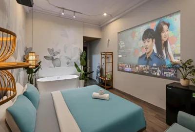 V Living - Hidden Gem in District 1 & Free Laundry – Photos 4